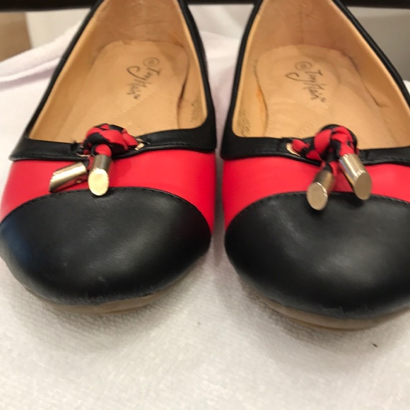 Flat shoes - Picture 3 of 5